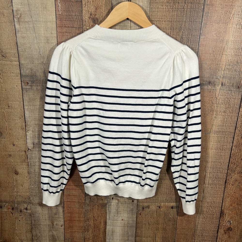 J.Crew Heart Sweater Medium Striped Paris French Style Knit Top Cropped Preppy - Picture 5 of 6